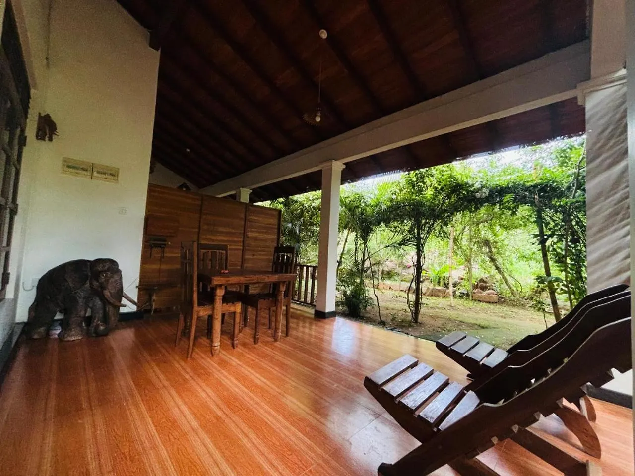 Woodholic Homestay Sigirija 0*,