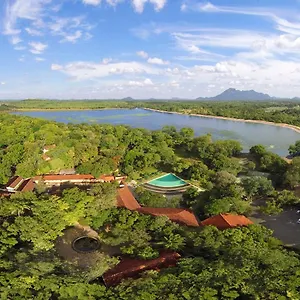 Resort Habarana Village By Cinnamon, Sigiriya