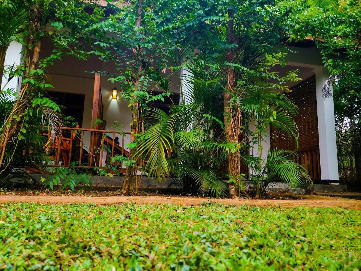 Woodholic Homestay Sigiriya