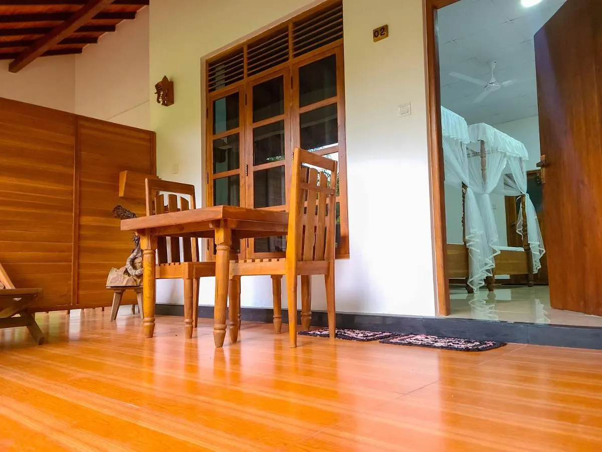 Woodholic Homestay Sigiriya 0*,