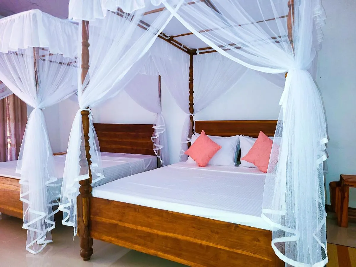 Woodholic Homestay Sigiriya 0*,  Sri Lanka