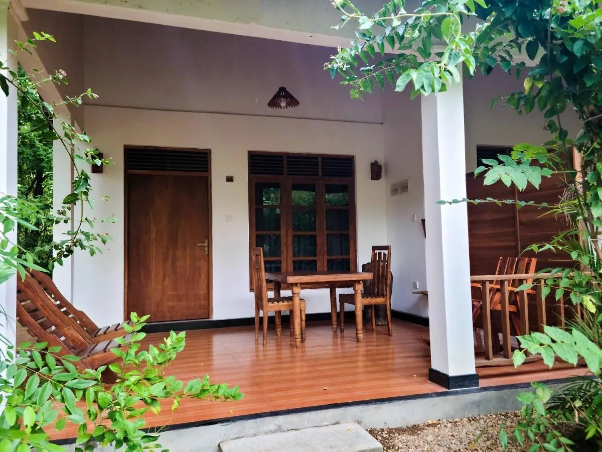 Woodholic Homestay Sigiriya