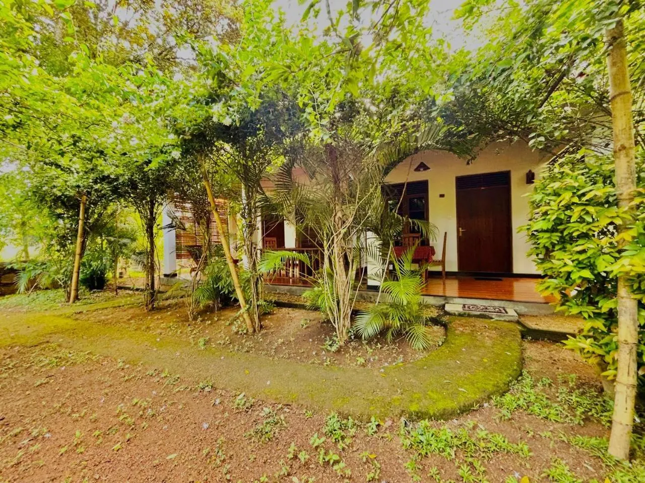 Woodholic Homestay Sigiriya