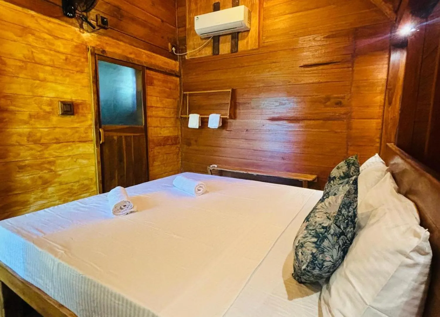 Woodholic Homestay Sigiriya